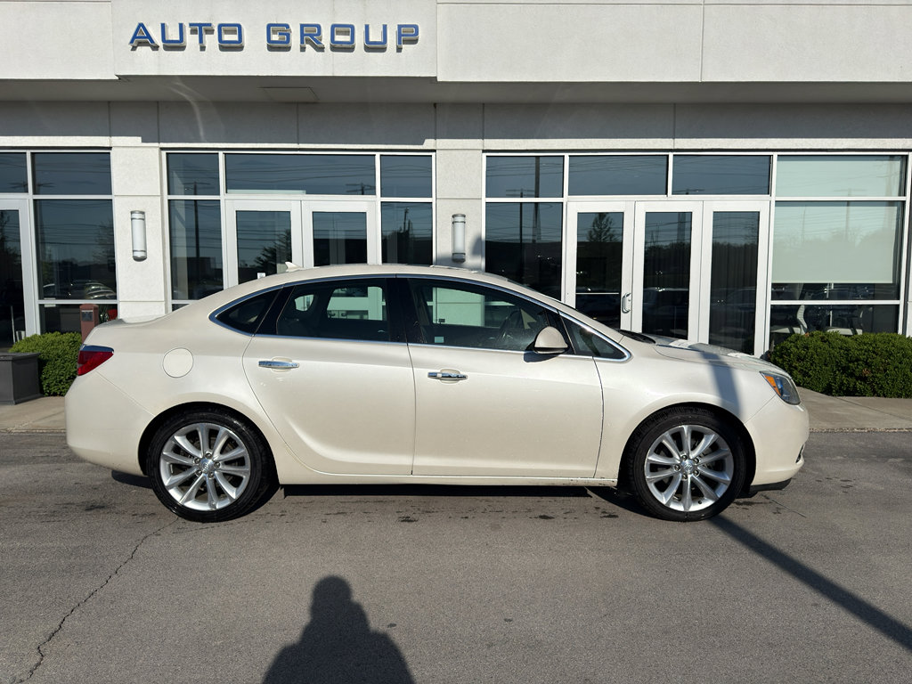 Used 2012 Buick Verano Leather FWD image 2
