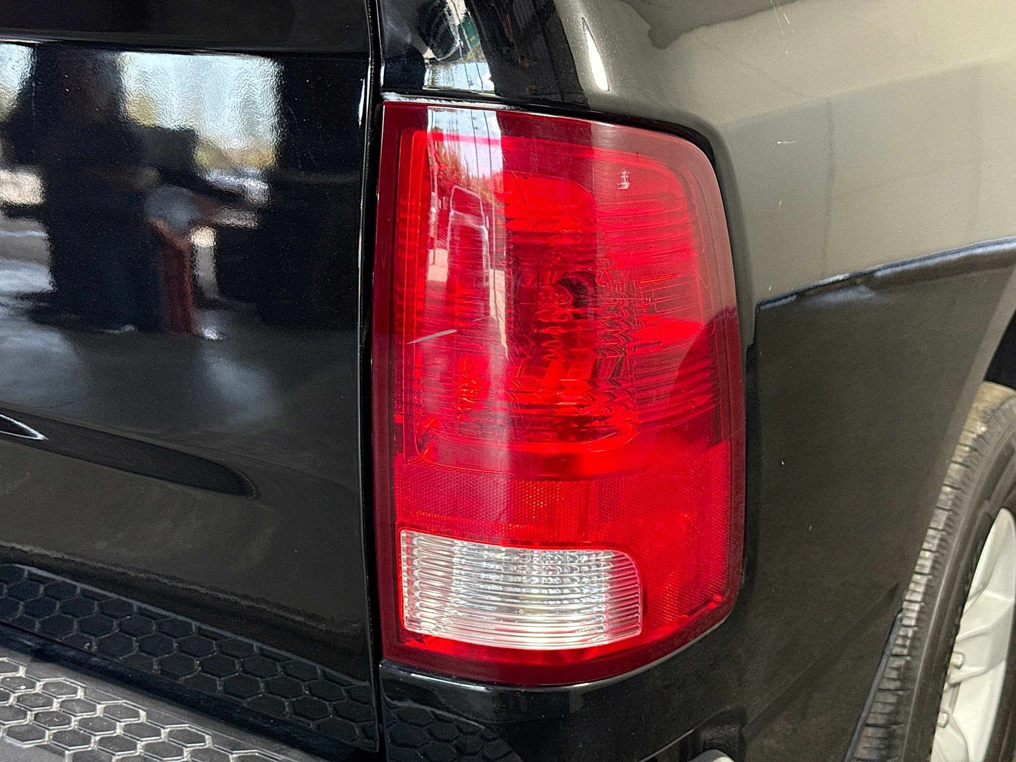 Used 2023 RAM 1500 Classic SLT w/ Trailer & Traction Group image 33