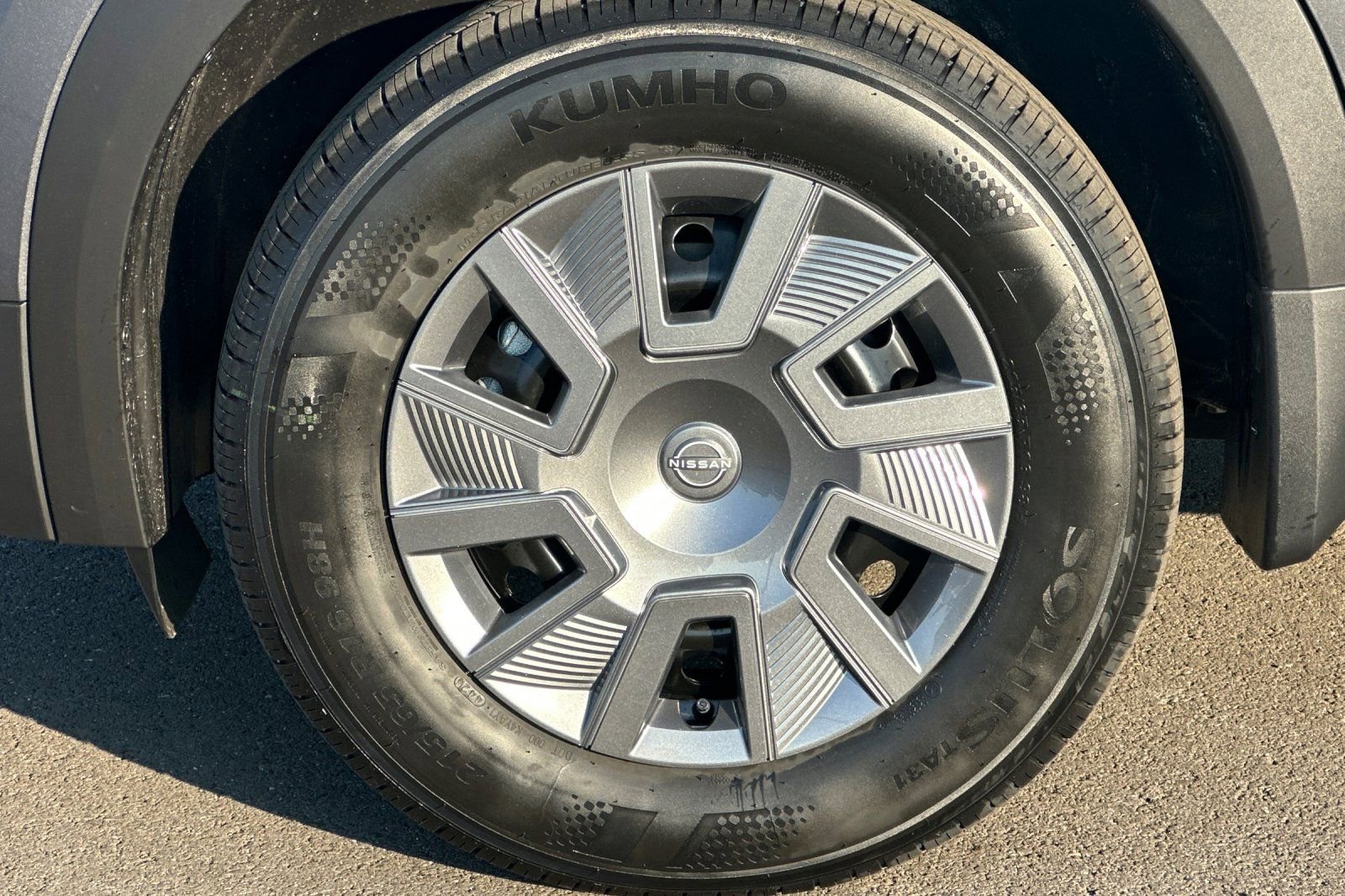 New 2026 Nissan Kicks S w/ Charging Package image 32