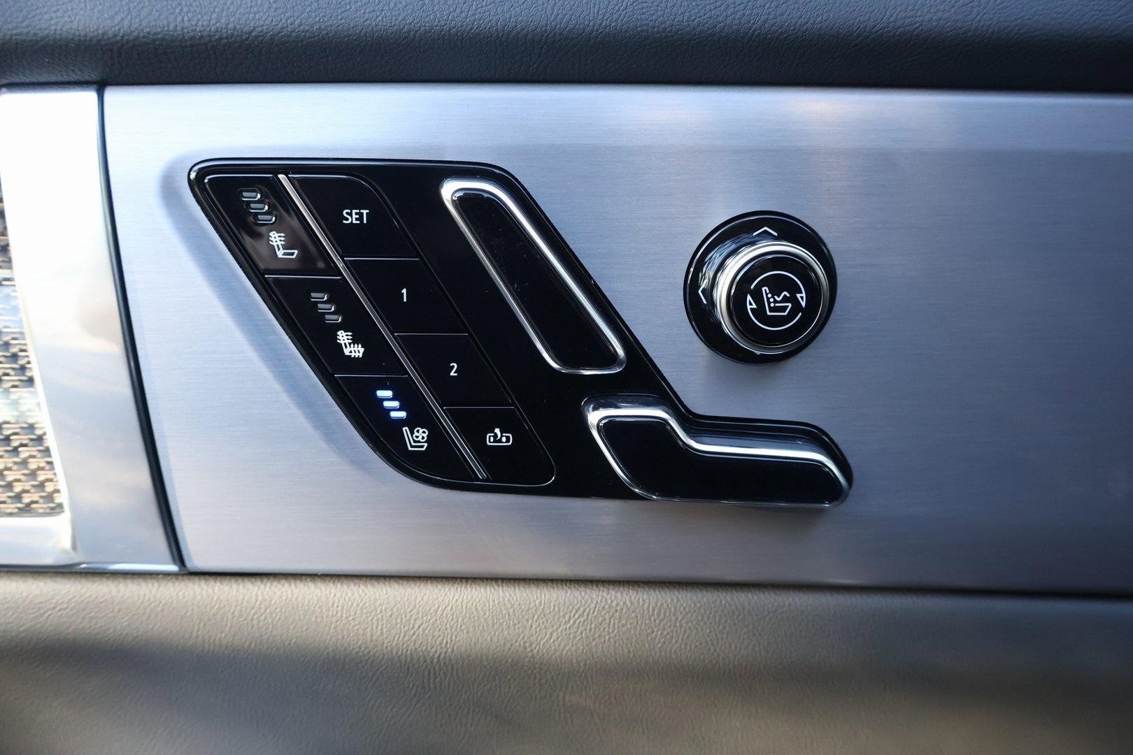 New 2026 Cadillac Vistiq Luxury image 12