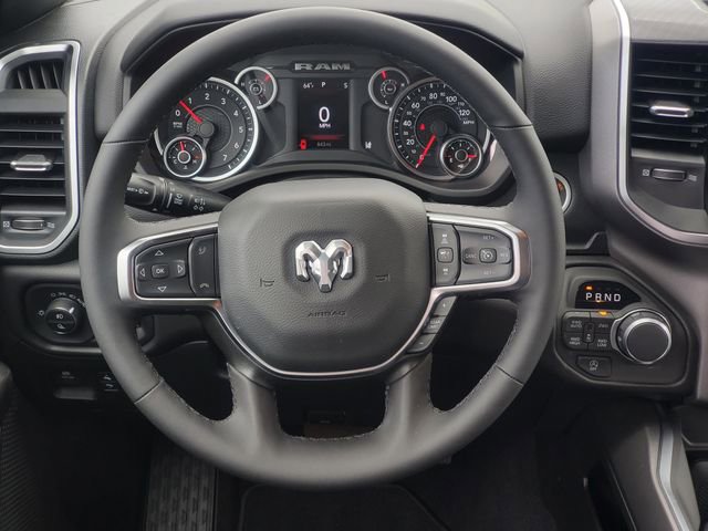 New 2026 RAM 1500 4x4 Crew Cab image 29