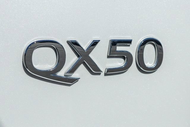 Used 2024 INFINITI QX50 Luxe FWD image 5