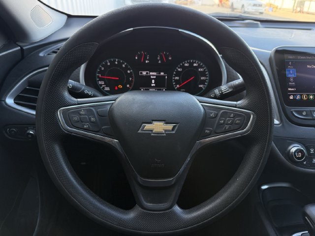 Used 2022 Chevrolet Malibu LT FWD image 13