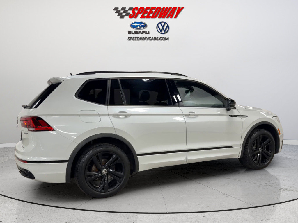 Certified 2023 Volkswagen Tiguan SE R-Line AWD/4WD image 5