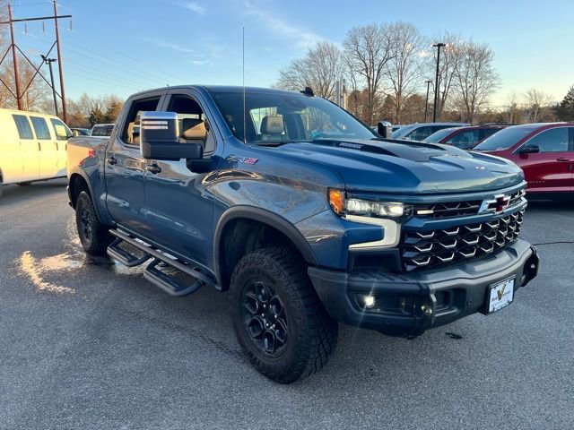Used 2024 Chevrolet Silverado 1500 ZR2 w/ ZR2 Bison Edition AWD/4WD image 4