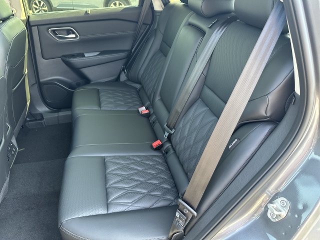 New 2026 Nissan Rogue Platinum AWD/4WD image 34