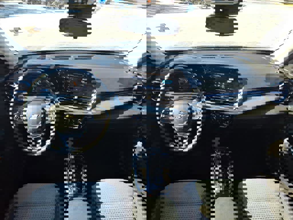 Used 2024 Chevrolet Trax LT w/ Driver Confidence Package image 14