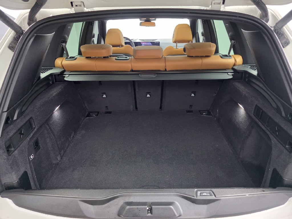 Certified 2025 BMW X5 sDrive40i w/ M Sport Package RWD image 16