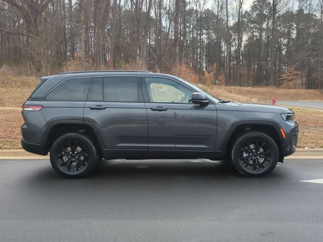 New 2026 Jeep Grand Cherokee Altitude RWD image 14