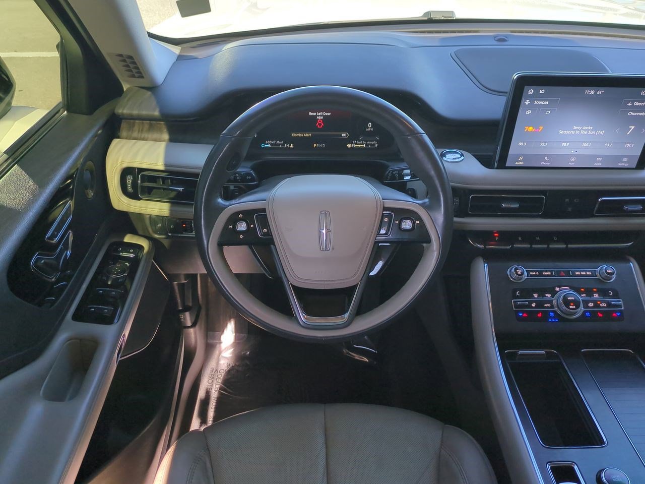 Used 2020 Lincoln Aviator Reserve w/ Elements Package Plus image 17