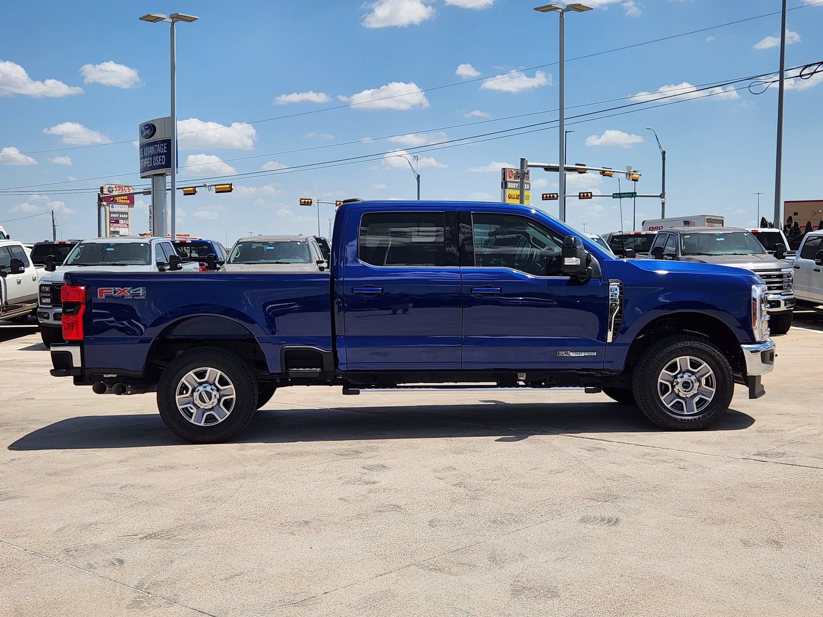 Used 2026 Ford F250 Lariat w/ FX4 Off-Road Package AWD/4WD image 7