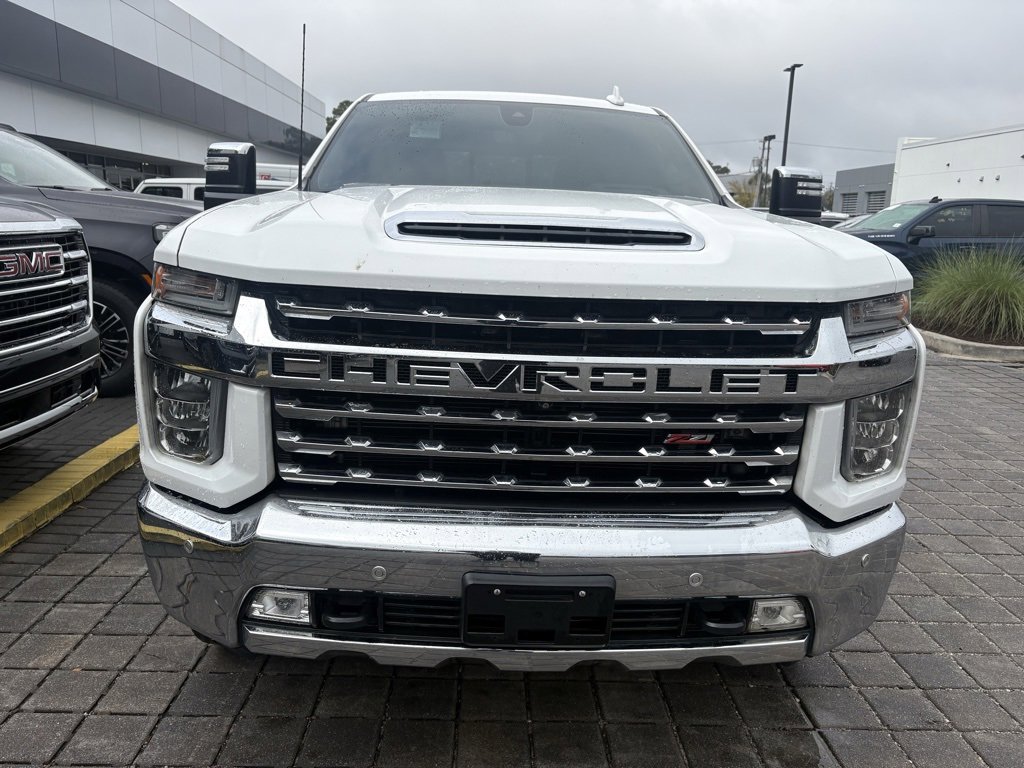 Used 2020 Chevrolet Silverado 2500 LTZ w/ LTZ Premium Package image 3