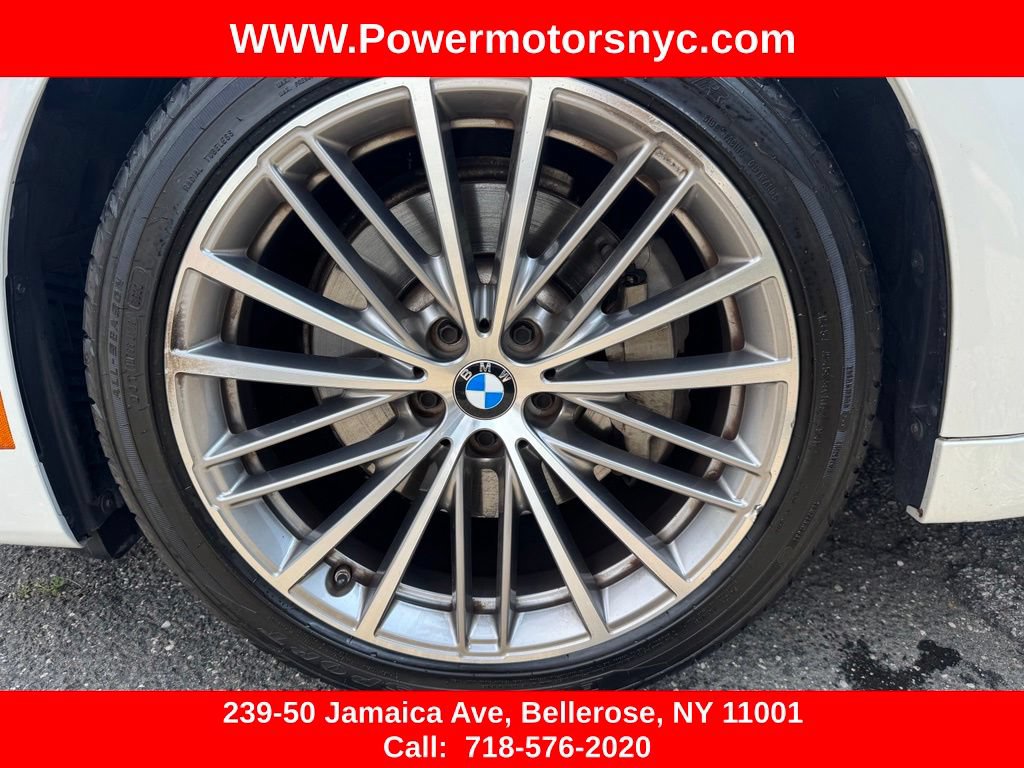 Used 2020 BMW 530e w/ Luxury Package RWD image 14