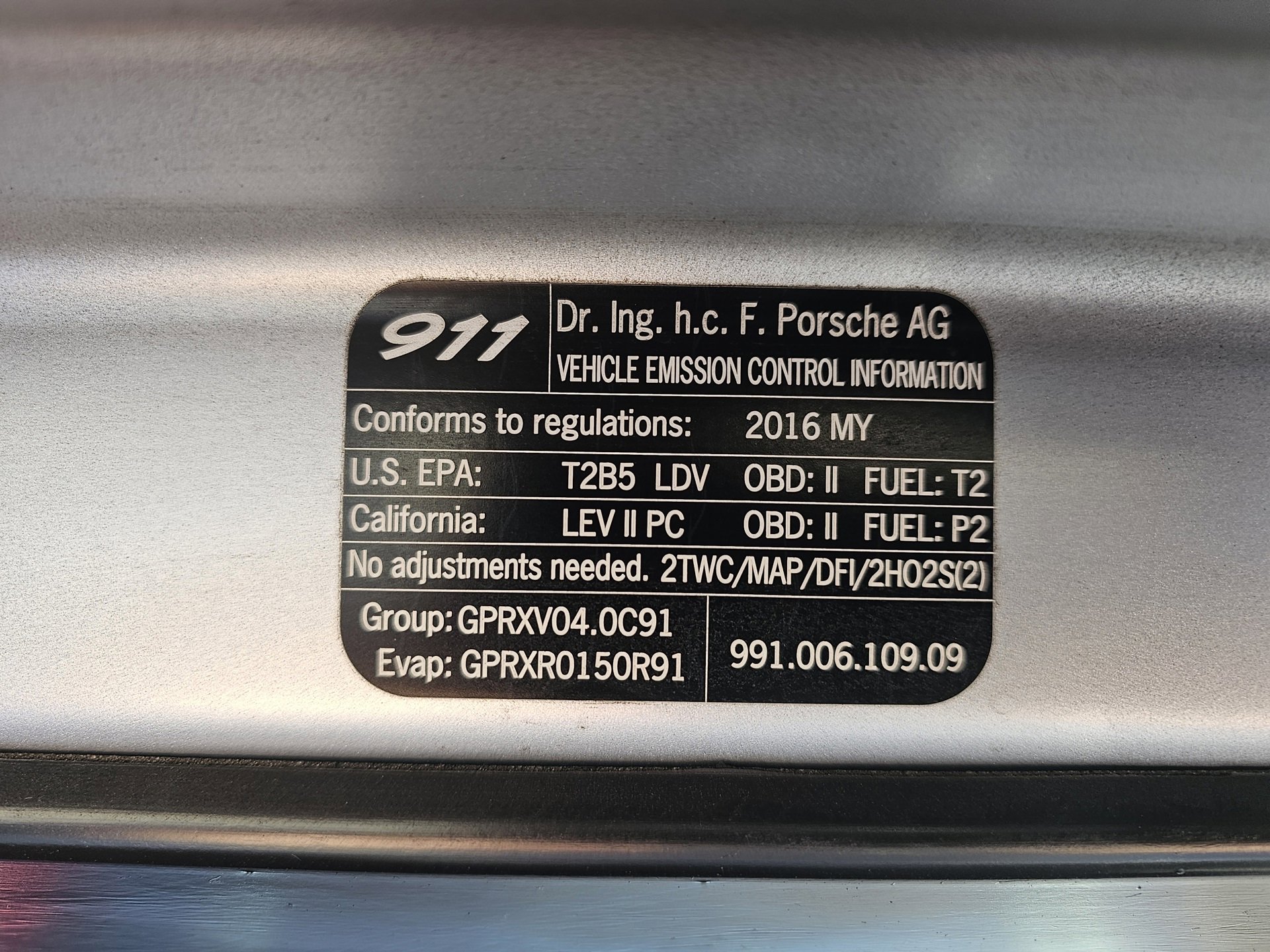 Used 2016 Porsche 911 Carrera image 39