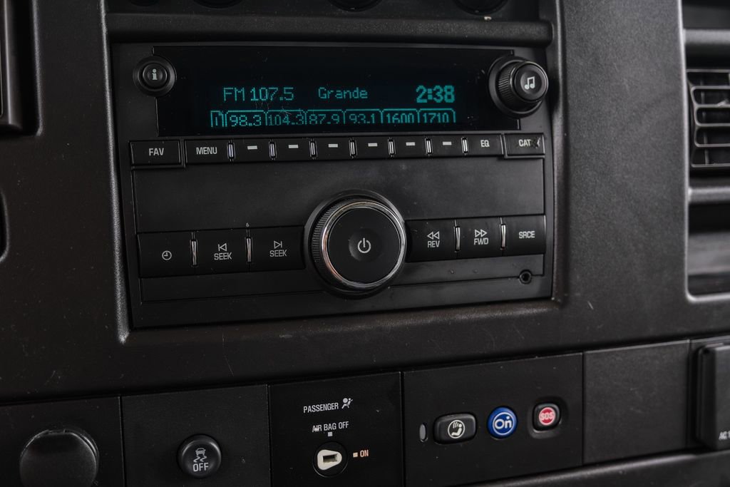 Used 2022 GMC Savana 2500 RWD image 19