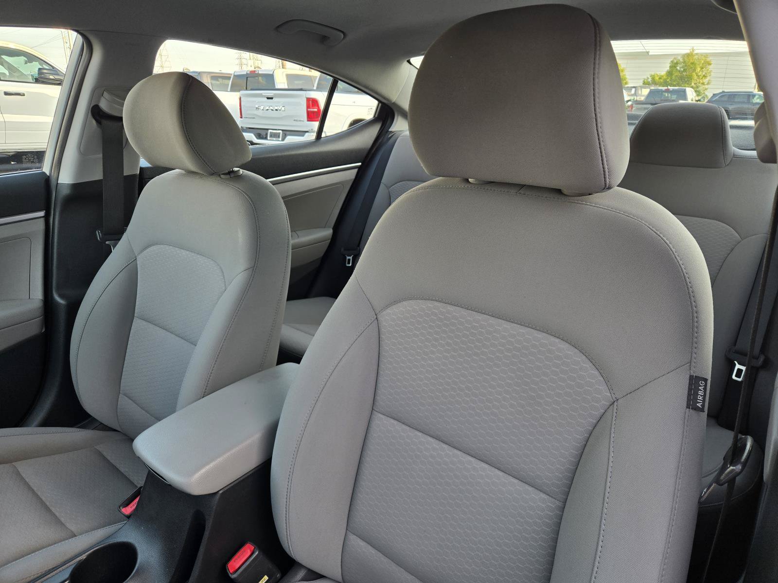 Used 2019 Hyundai Elantra SE FWD image 21