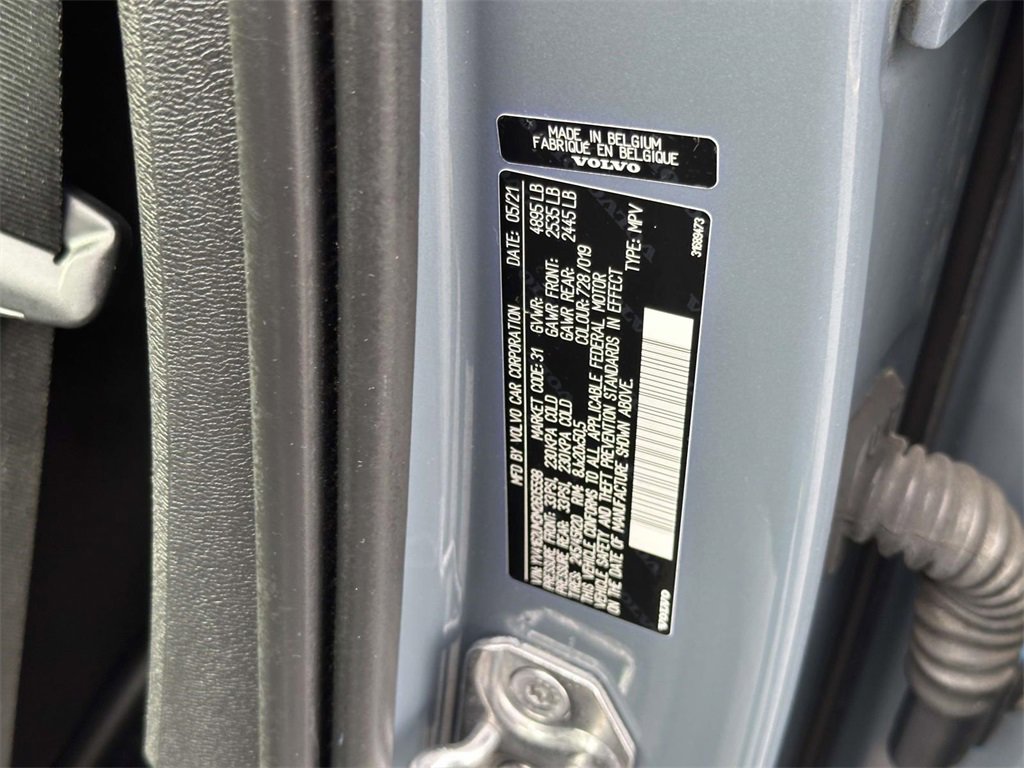 Used 2021 Volvo XC40 T5 R-Design w/ Climate Package image 26