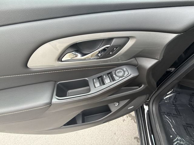 Used 2021 Chevrolet Traverse RS FWD image 13