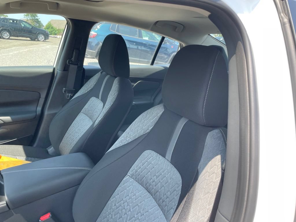 New 2026 Nissan Sentra SV w/ SV Convenience Package FWD image 9