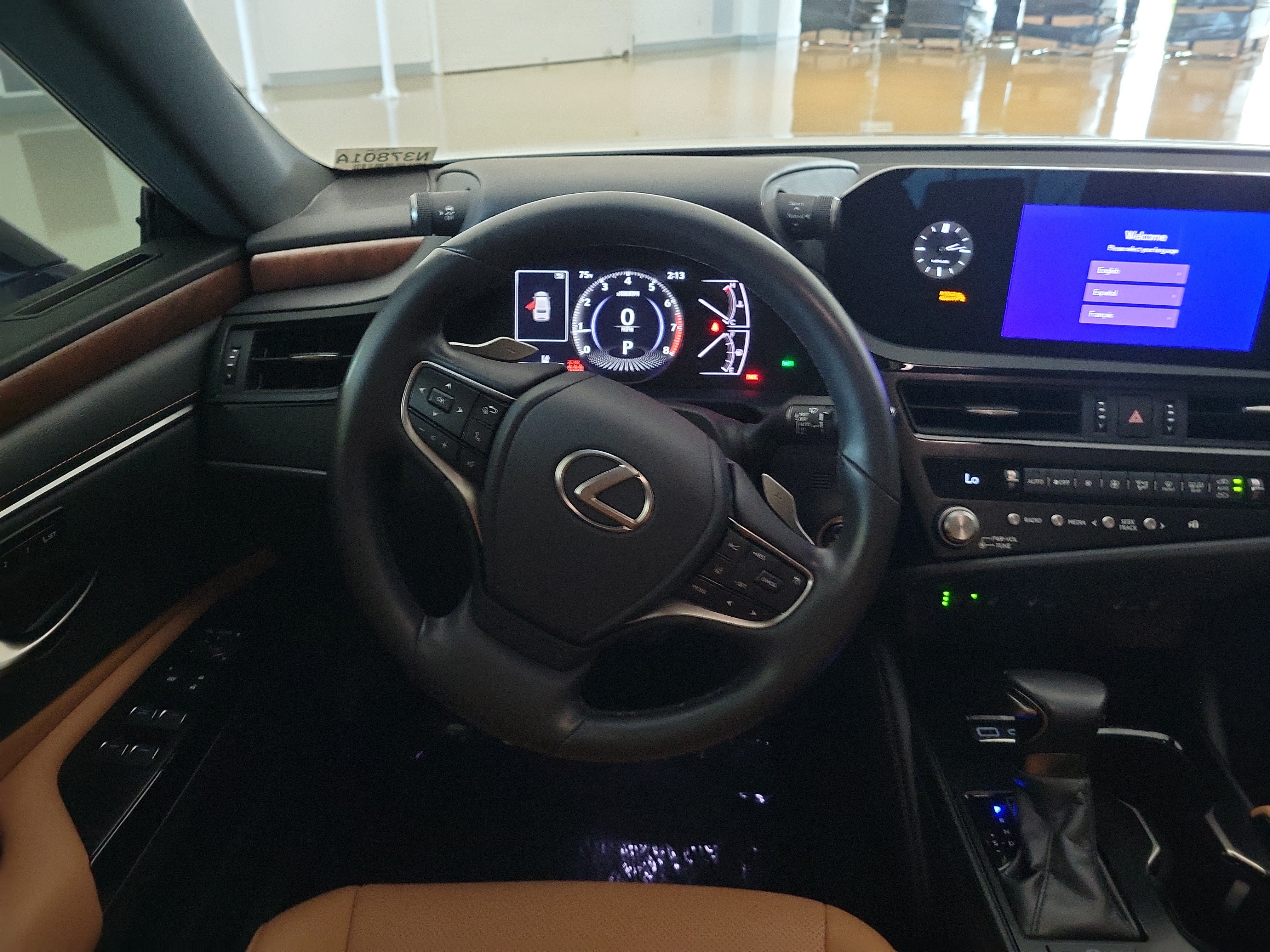 Used 2024 Lexus ES 250 w/ Premium Package AWD/4WD image 18