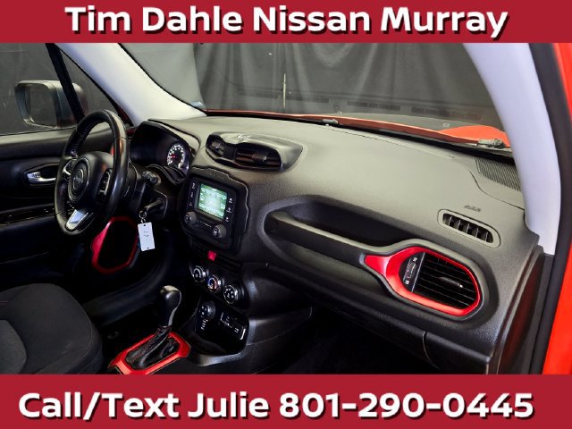 Used 2015 Jeep Renegade Trailhawk AWD/4WD image 17