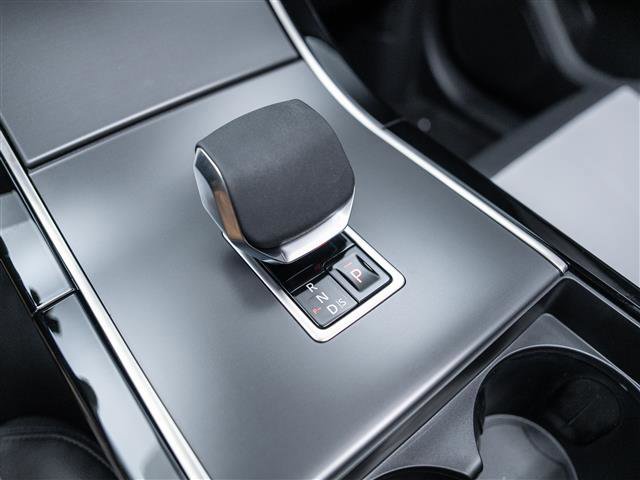 New 2026 Land Rover Range Rover Velar S image 25