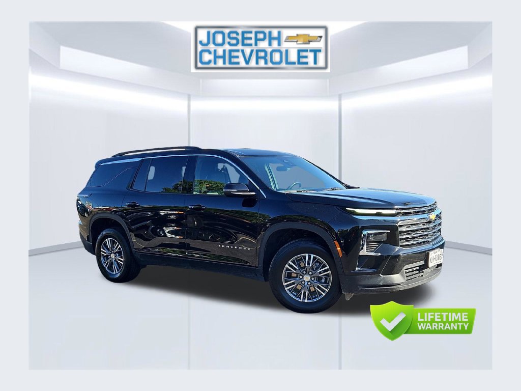 Used 2026 Chevrolet Traverse LT