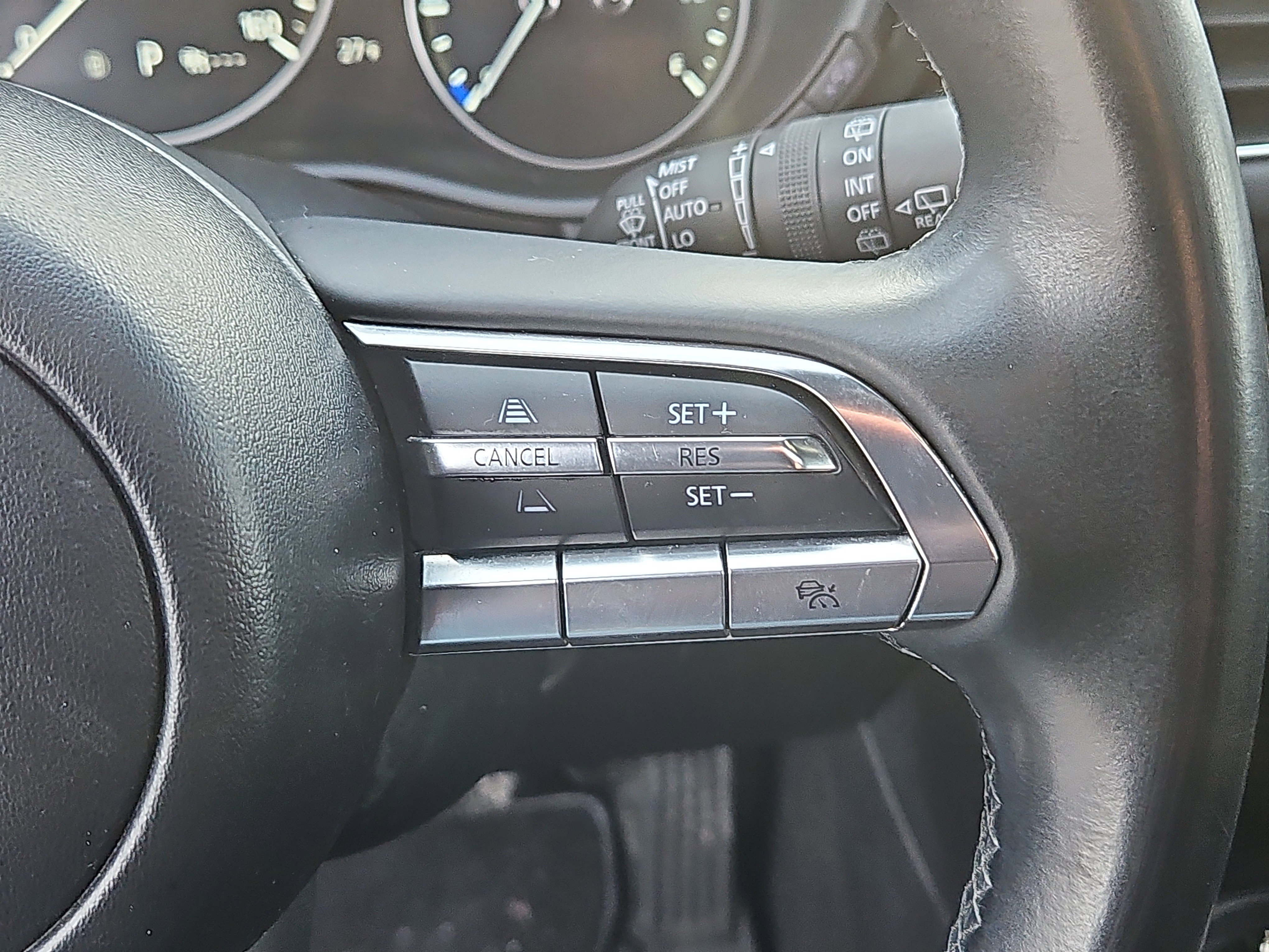 Used 2023 MAZDA MAZDA3 s image 17