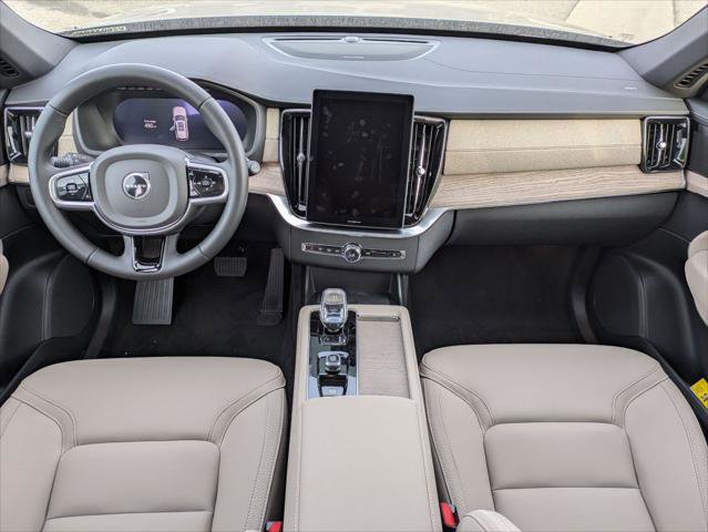 New 2026 Volvo XC90 B5 Plus w/ Protection Package image 11