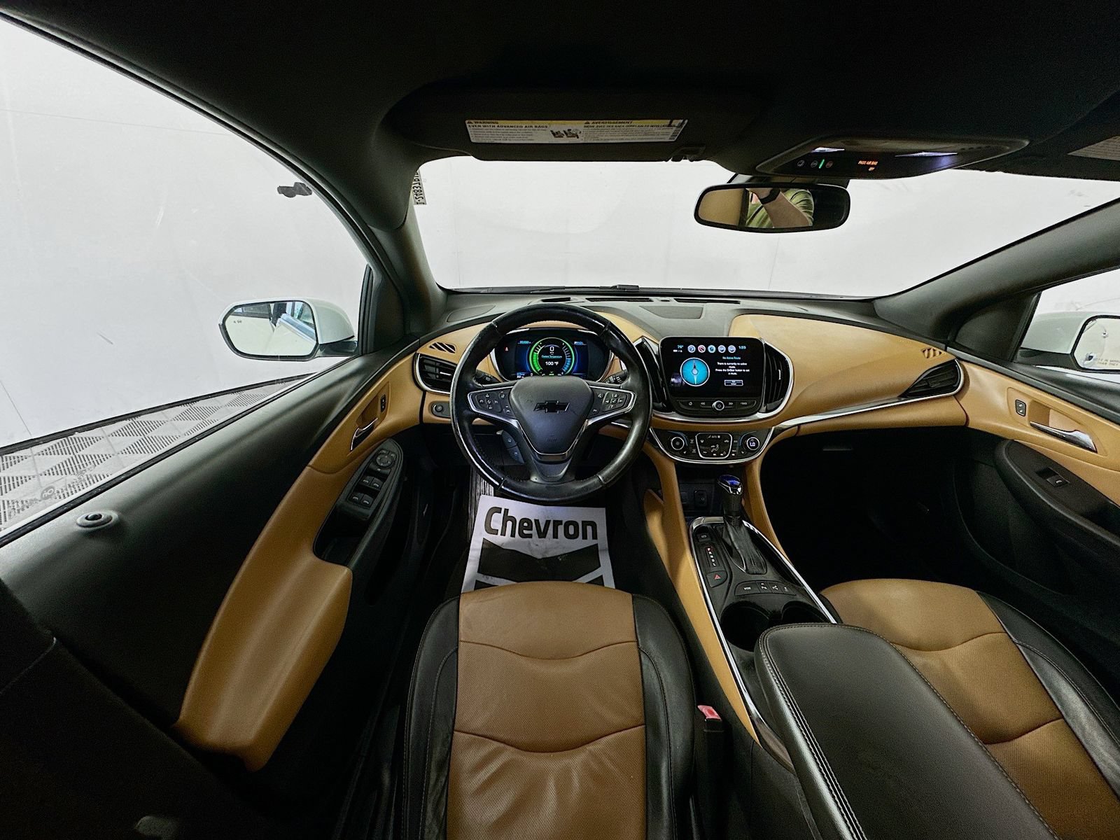 Used 2018 Chevrolet Volt Premier w/ Driver Confidence Package FWD image 26