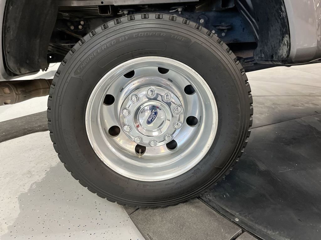 Used 2023 Ford F450 Lariat w/ FX4 Off-Road Package image 10