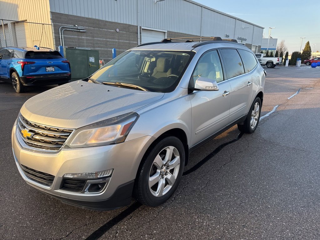 Used 2016 Chevrolet Traverse LT w/ Style and Technology Package image 11