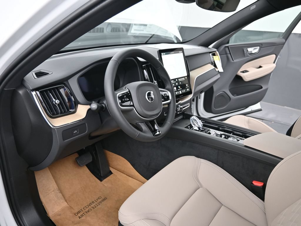 New 2026 Volvo XC60 B5 Core AWD/4WD image 14
