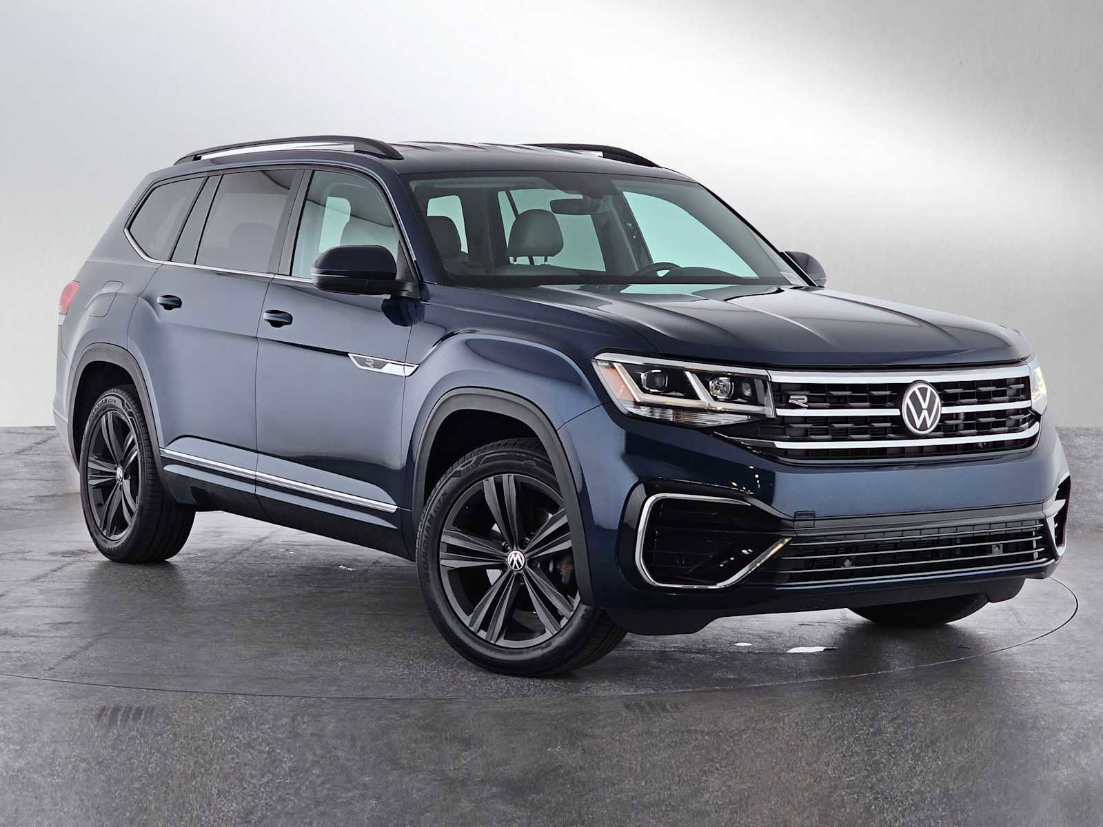 Used 2021 Volkswagen Atlas SE w/ Towing Package