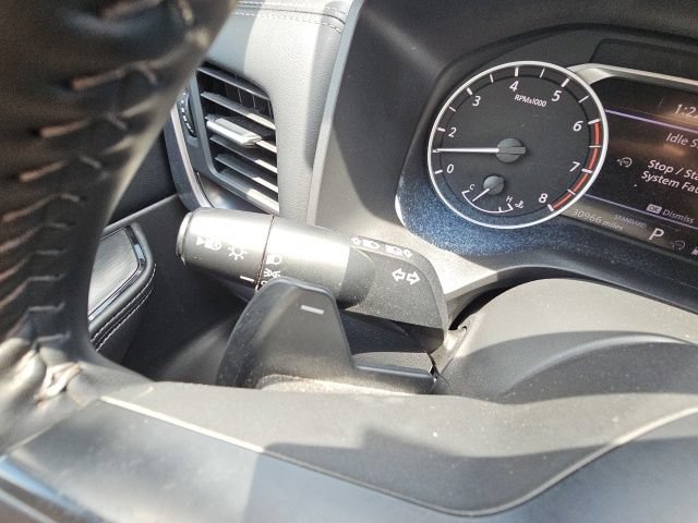 Used 2025 Nissan Rogue SV FWD image 34