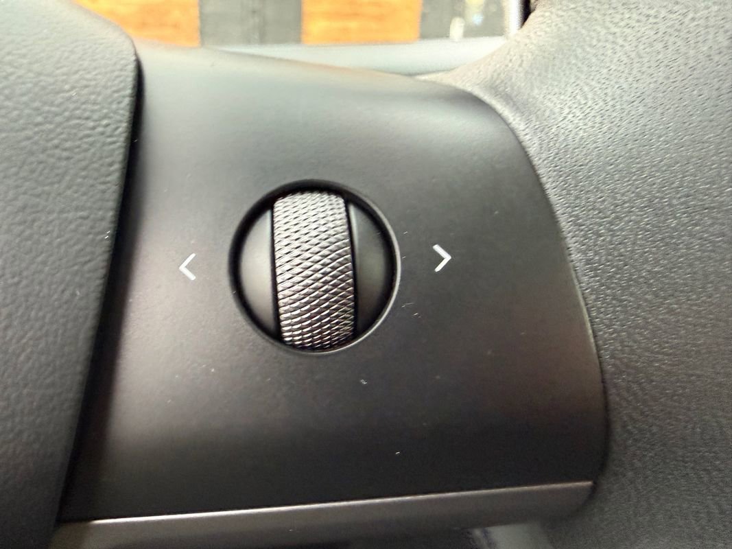 Used 2023 Tesla Model 3 Standard Range RWD image 31