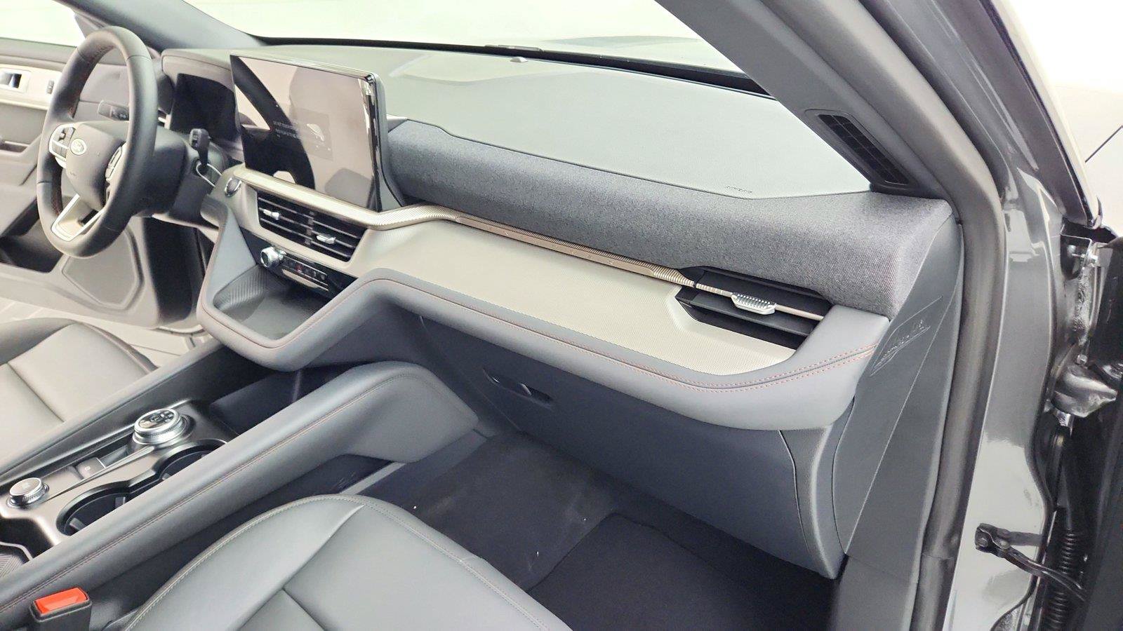 New 2027 Ford Explorer Active w/ Active Comfort Package AWD/4WD image 23