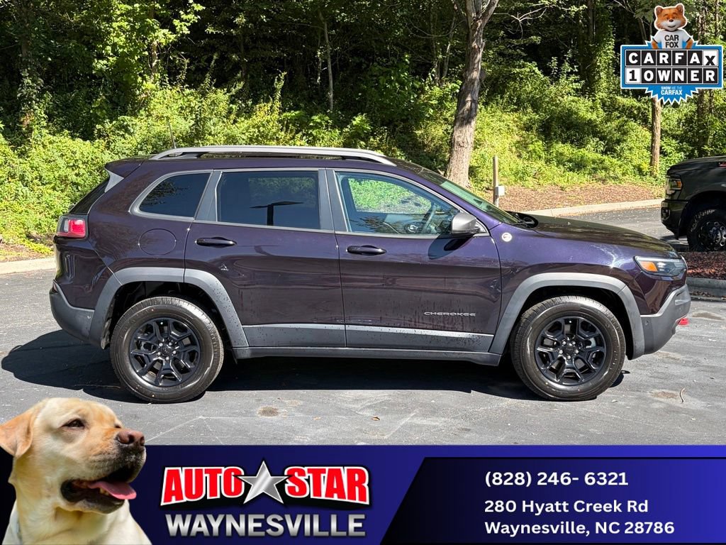 Used 2021 Jeep Cherokee Trailhawk w/ Technology Group AWD/4WD image 3