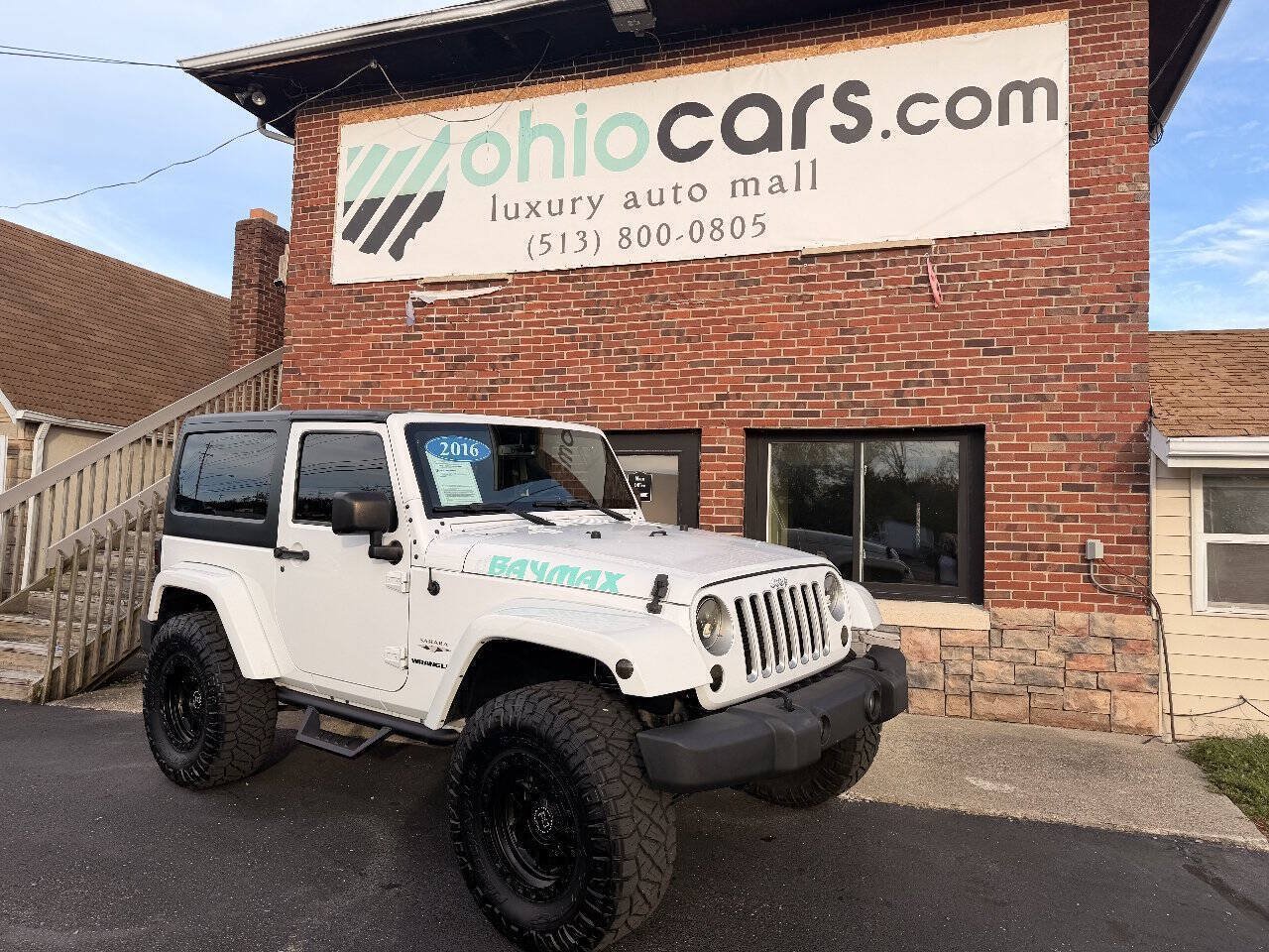 Used 2016 Jeep Wrangler Sahara w/ Dual Top Group AWD/4WD image 1