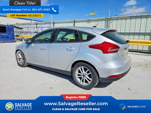 Used 2015 Ford Focus SE image 3