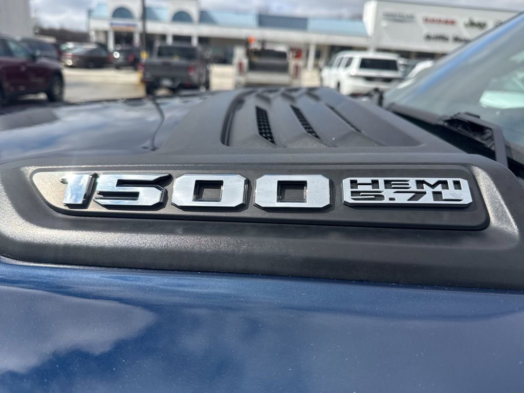 Used 2022 RAM 1500 Laramie w/ Sport Appearance Package image 12