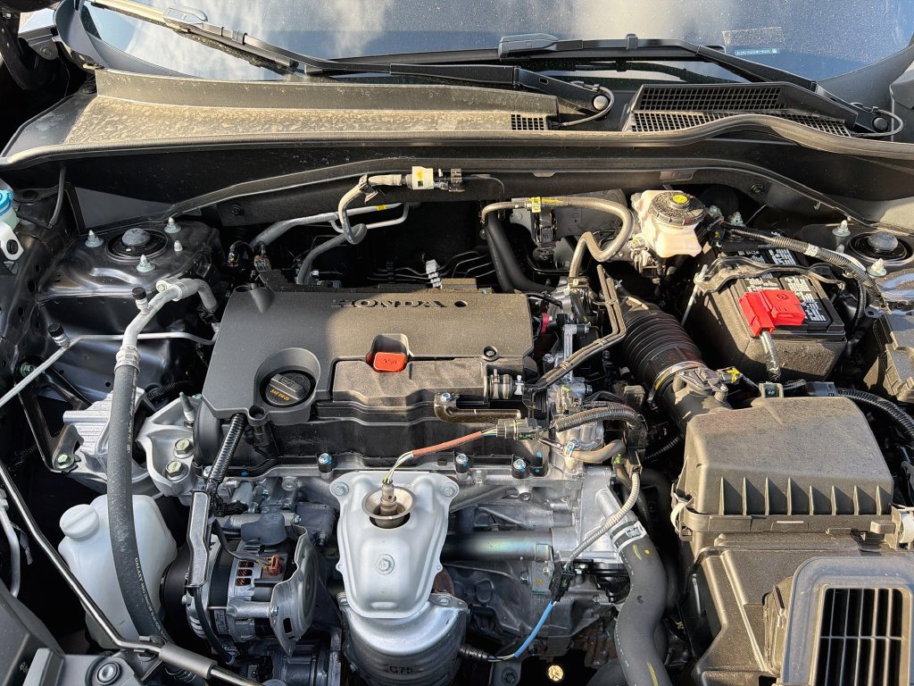 Certified 2025 Honda HR-V LX image 34