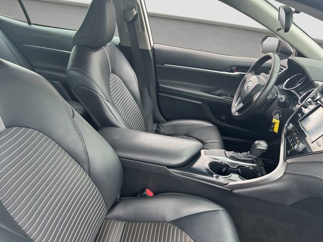 Used 2019 Toyota Camry SE FWD image 23