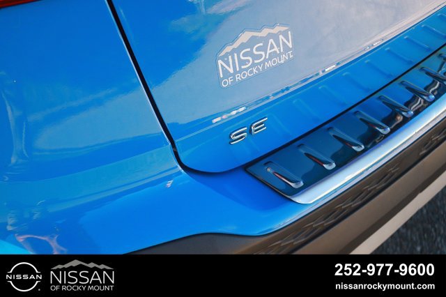 Used 2023 Volkswagen Taos SE w/ Black Wheel Package FWD image 8