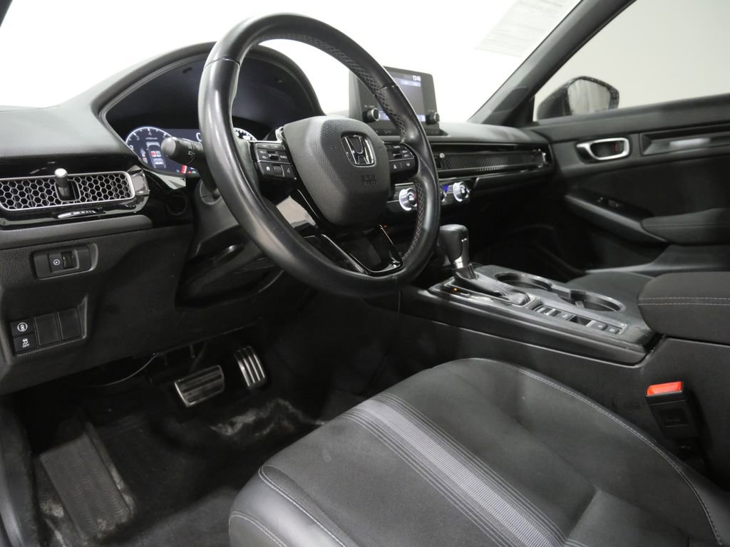 Used 2023 Honda Civic Sport image 11