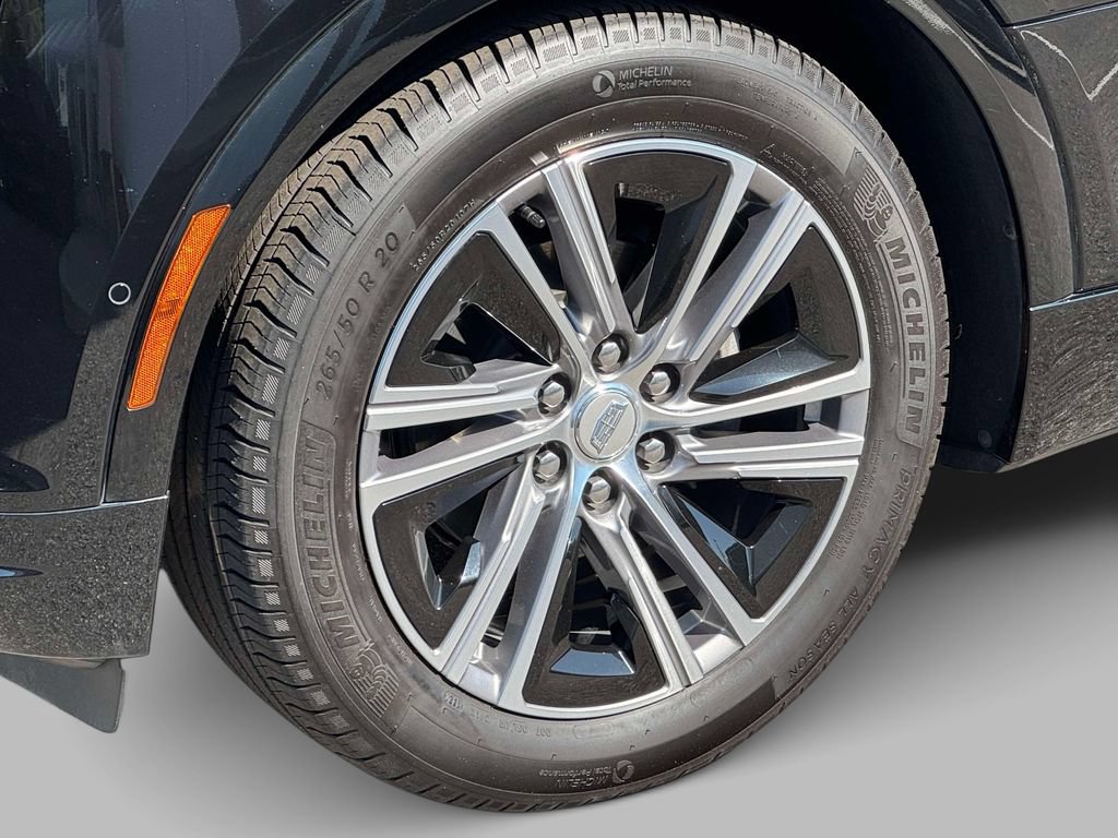 Certified 2025 Cadillac Lyriq Luxury w/ LPO, Floor Liner Package RWD image 14