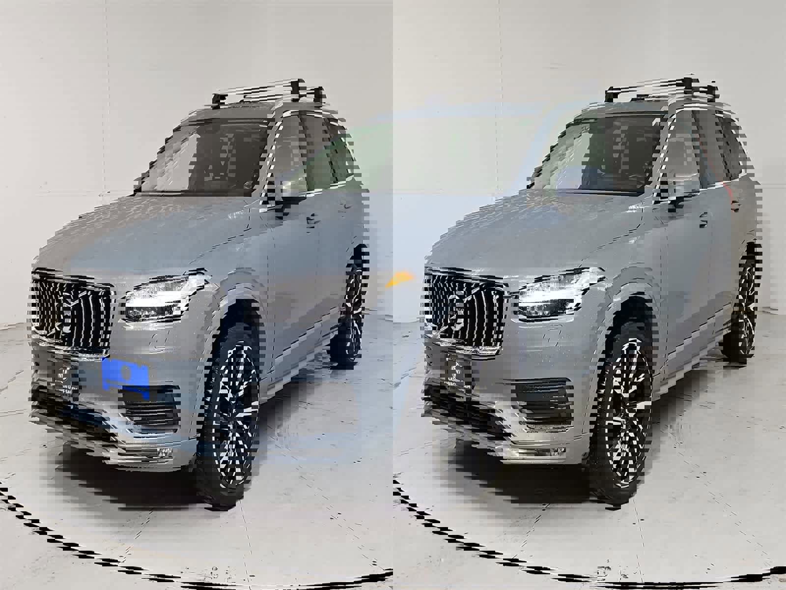 Used 2020 Volvo XC90 T6 Momentum image 1