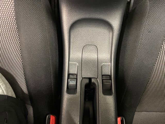 Used 2000 Toyota MR2 image 18