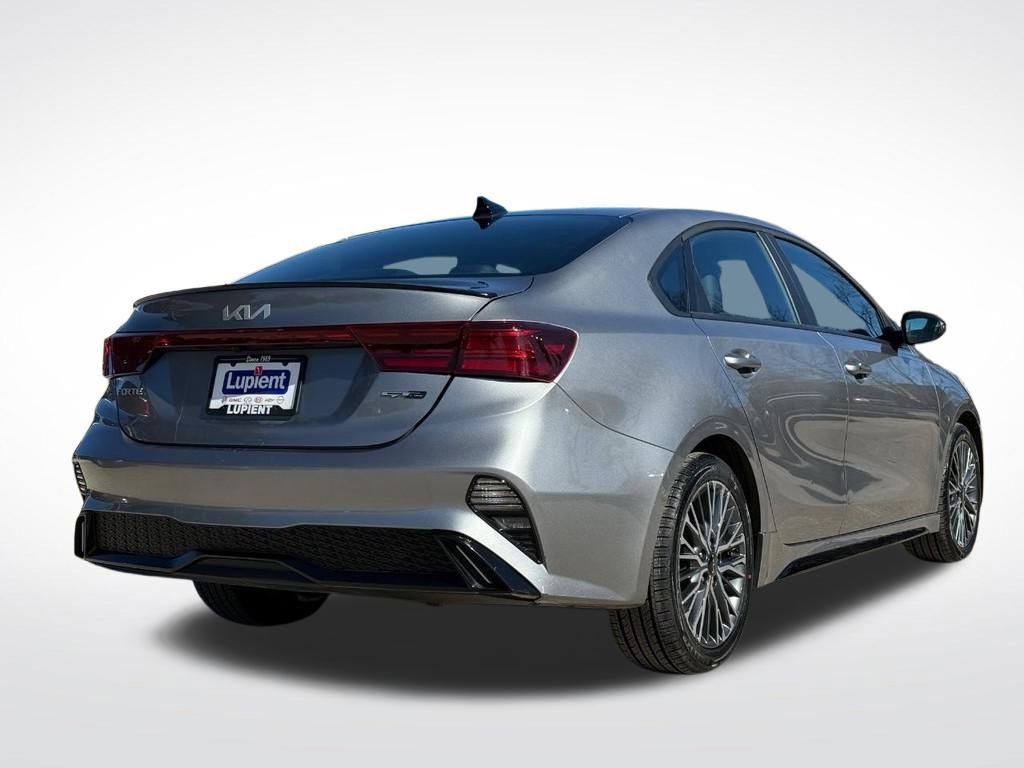 Used 2023 Kia Forte GT-Line w/ GT-Line Premium Package image 3