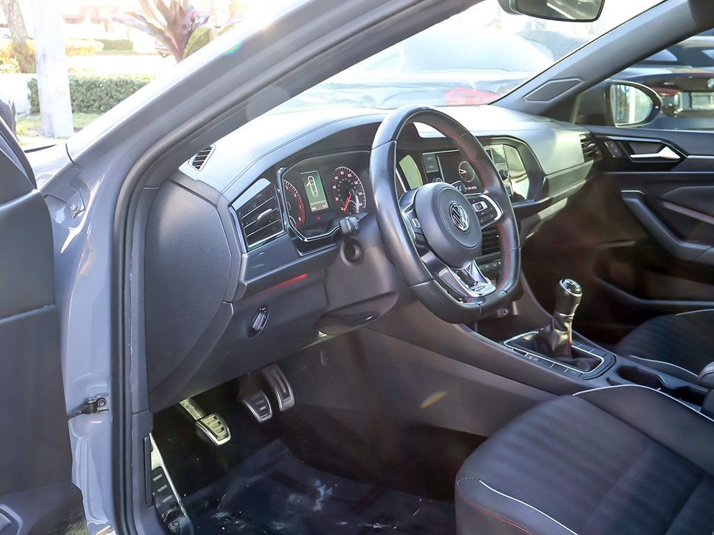 Used 2019 Volkswagen Jetta GLI image 24